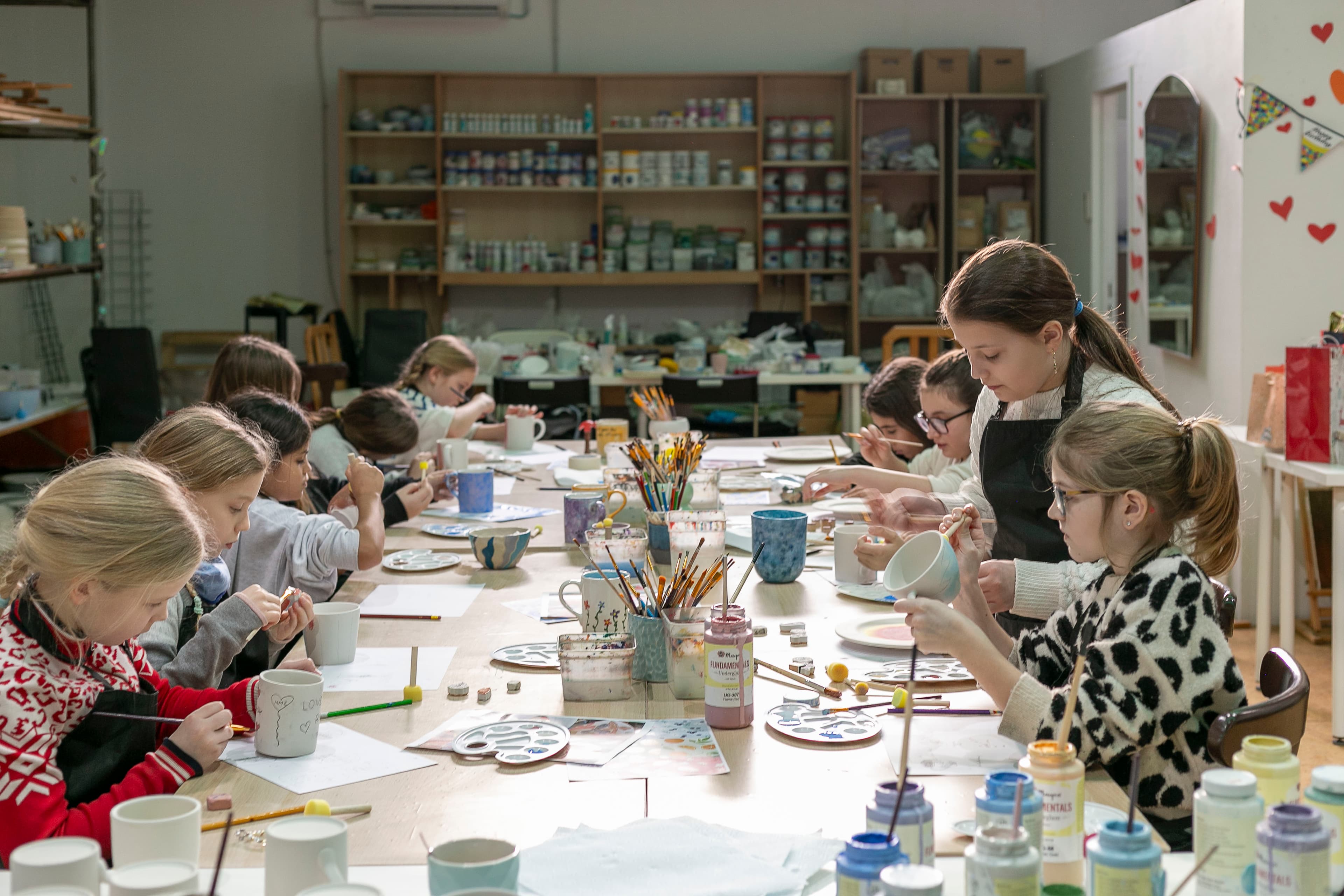 Kids birthday ceramics workshop at Malina More Studio